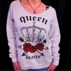 Queen of Hearts Graphic Sweatshirt with Stylish Cut-Out Back, Size Large